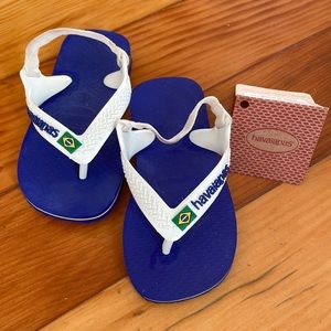 like new havaianas flip flops in euro size 23/us 7